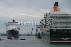 3Q-0001 The Three Queens