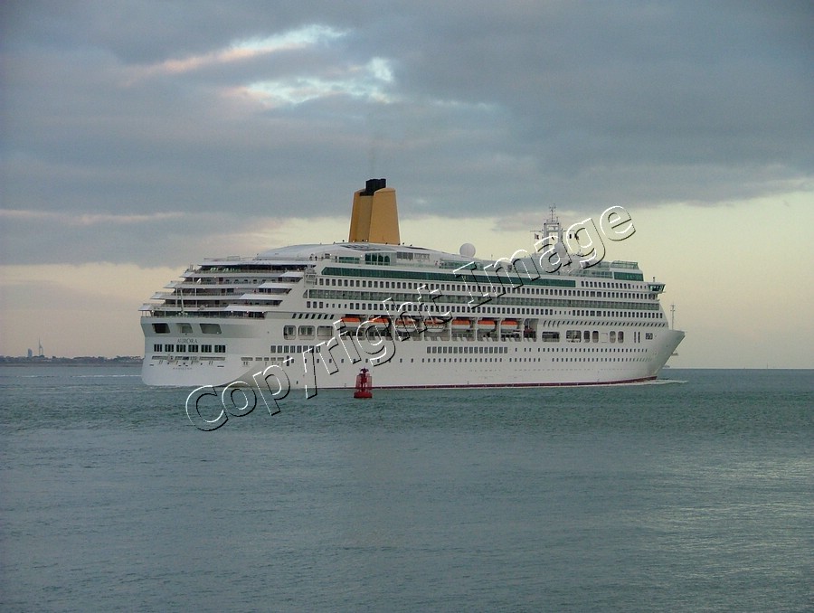 Heading into the Solent 17th October 2009