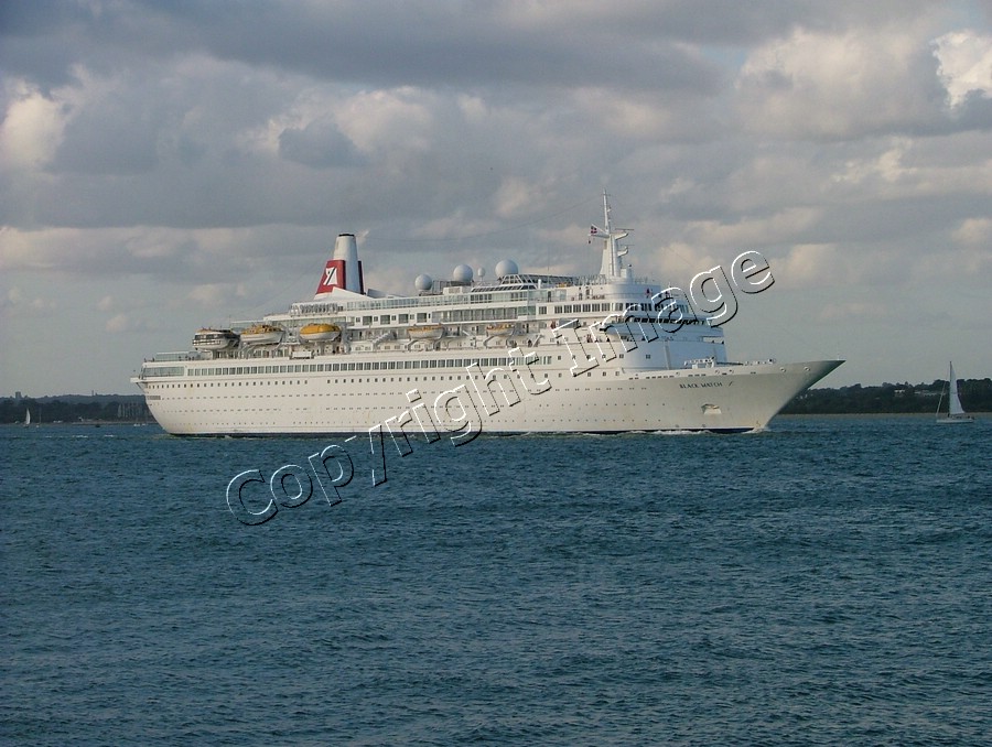 Heading into the Solent 29 August 2009