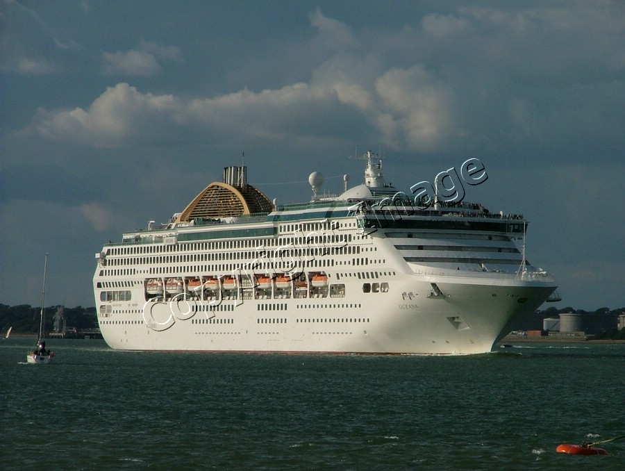 Oceana in Southampton Water - 28th August 2010