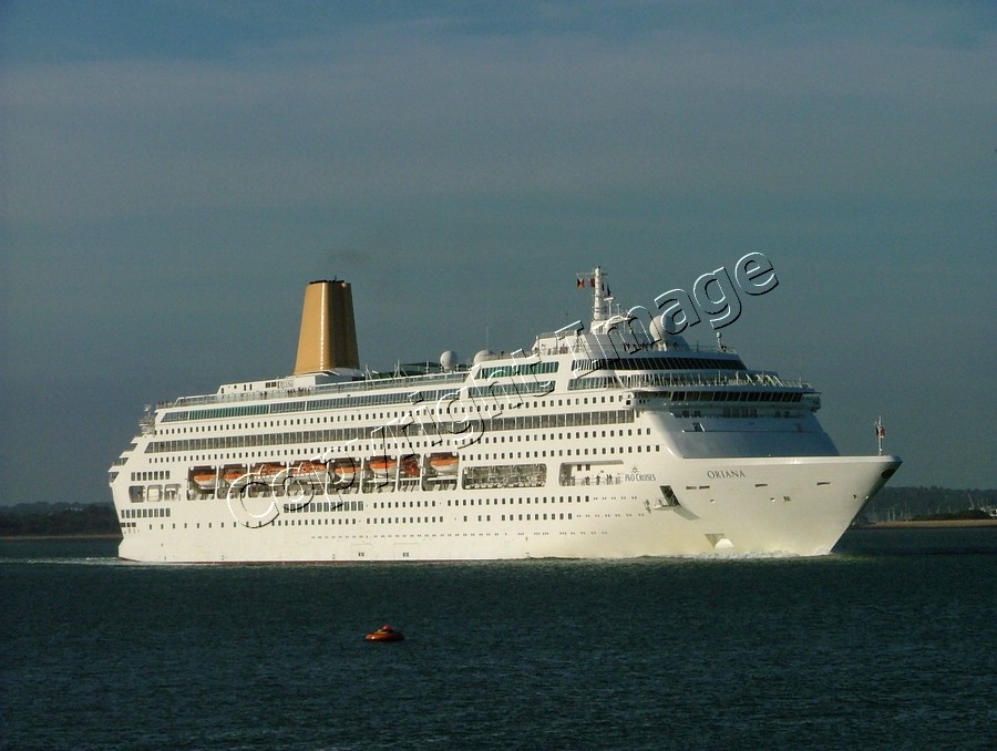 Oriana off Calshot - 15 September 2012